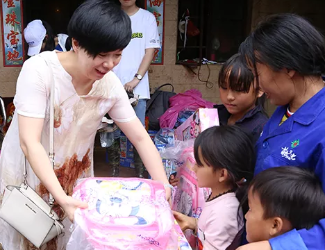 當走在前面的時候，別忘了拉后面的人一把——記干塘子村捐助